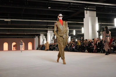 Look 7